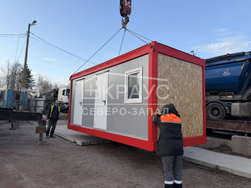 Модульное здание весового контроля доставлено на площадку предприятия по добыче и переработке нерудных материалов в Выборге — фото 2